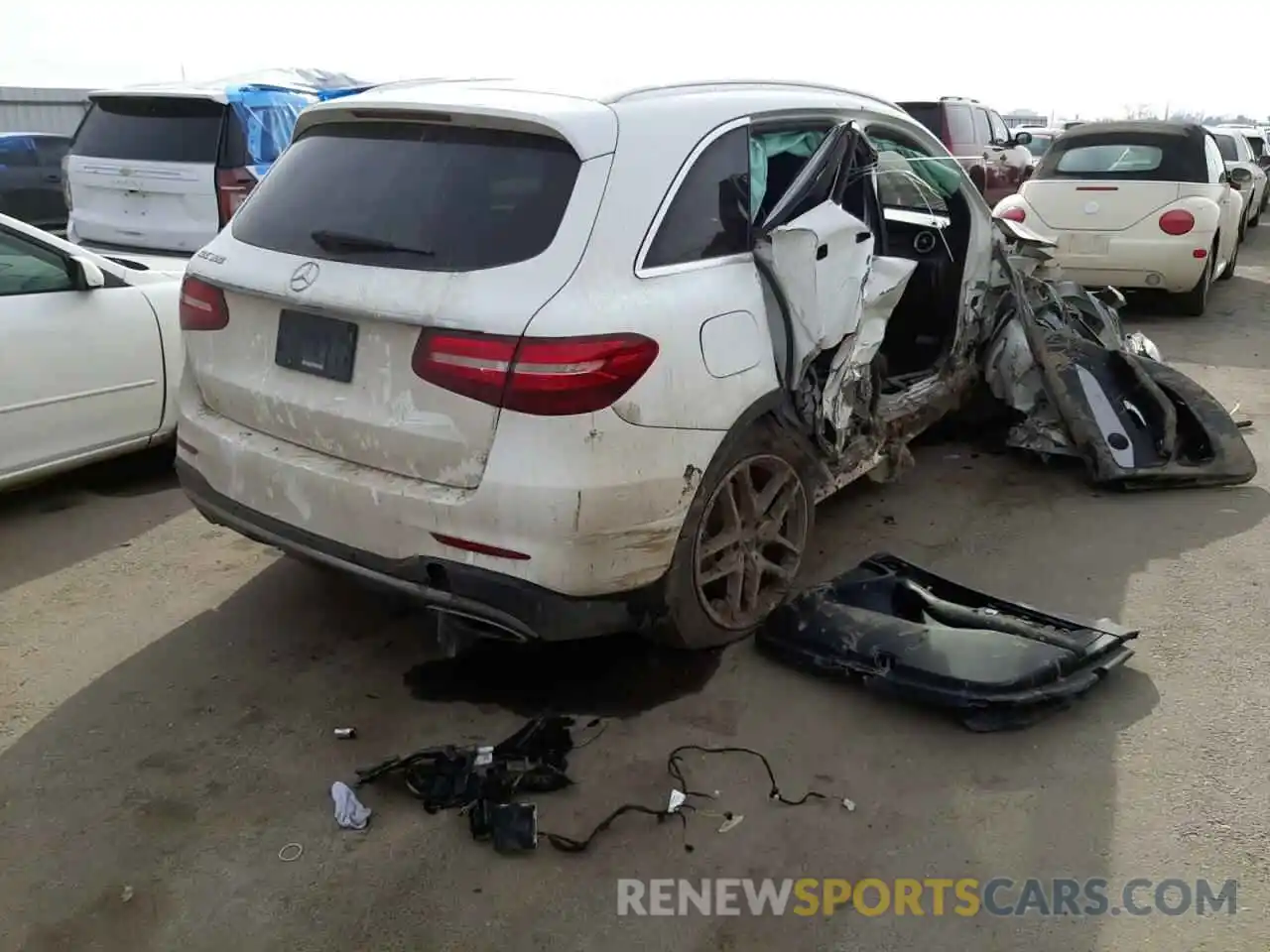 4 Photograph of a damaged car WDC0G4JB6K1003480 MERCEDES-BENZ GLC-CLASS 2019