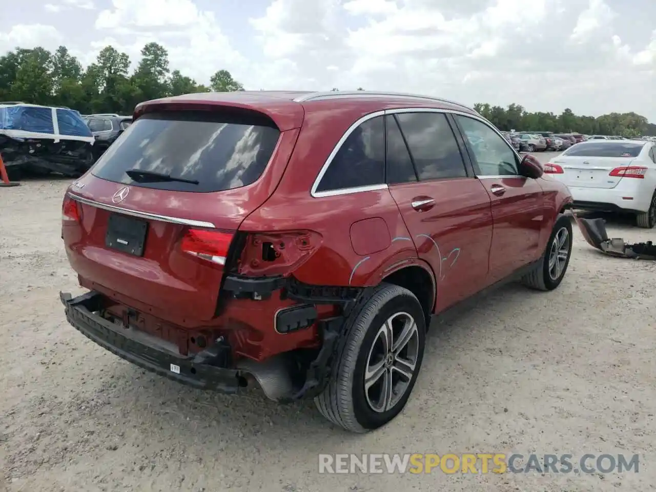 4 Photograph of a damaged car WDC0G4JB6KF496838 MERCEDES-BENZ GLC-CLASS 2019