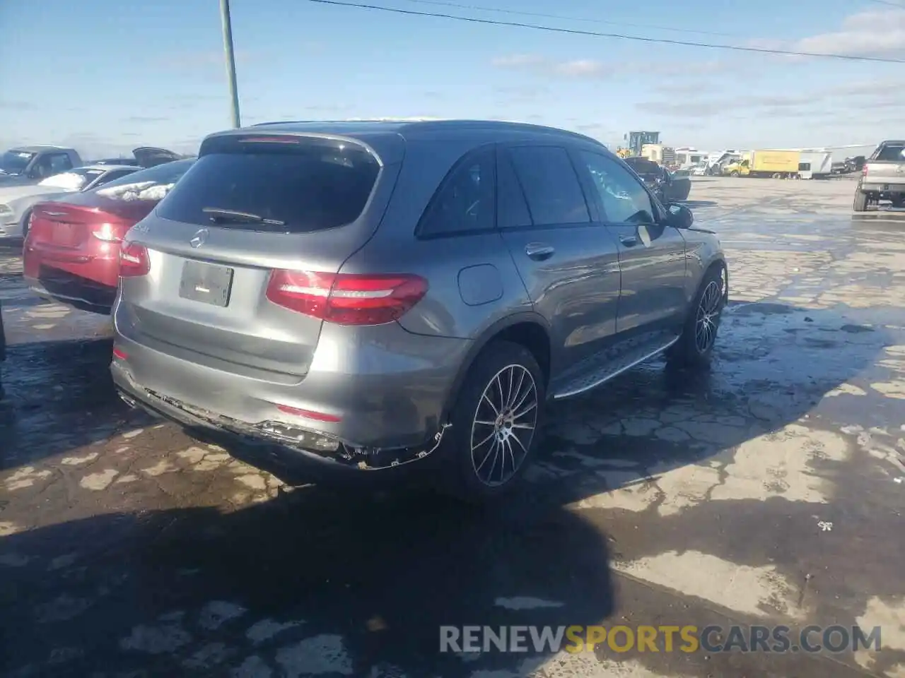 4 Photograph of a damaged car WDC0G4JB6KF595479 MERCEDES-BENZ GLC-CLASS 2019