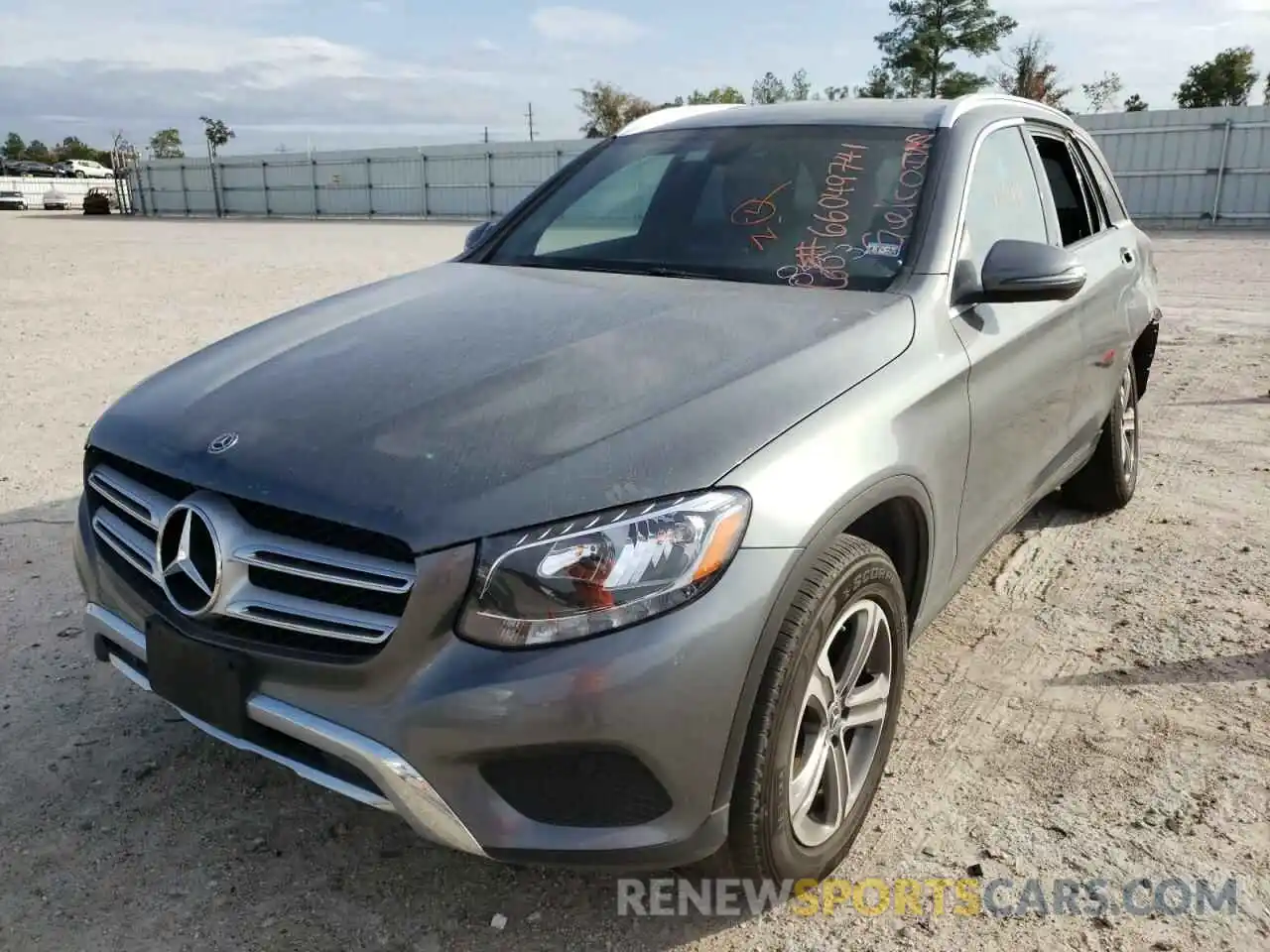 2 Photograph of a damaged car WDC0G4JB6KF618453 MERCEDES-BENZ GLC-CLASS 2019