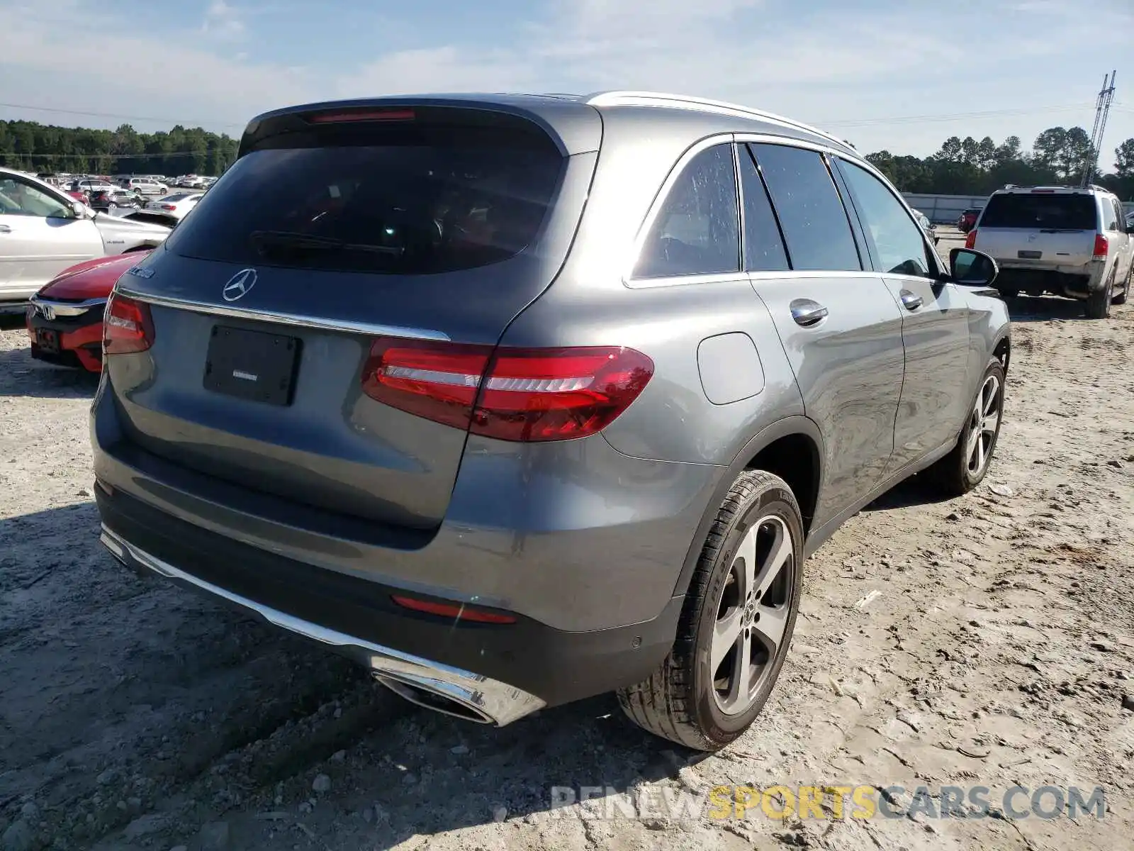 4 Photograph of a damaged car WDC0G4JB6KV141092 MERCEDES-BENZ GLC-CLASS 2019