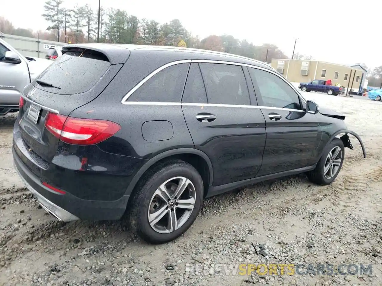 3 Photograph of a damaged car WDC0G4JB6KV172472 MERCEDES-BENZ GLC-CLASS 2019