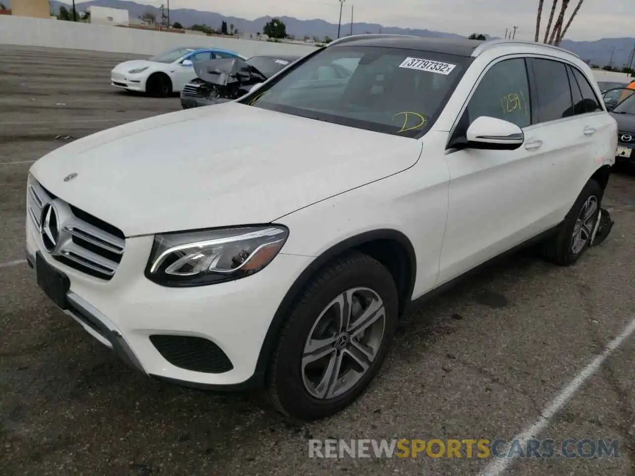 2 Photograph of a damaged car WDC0G4JB6KV189594 MERCEDES-BENZ GLC-CLASS 2019