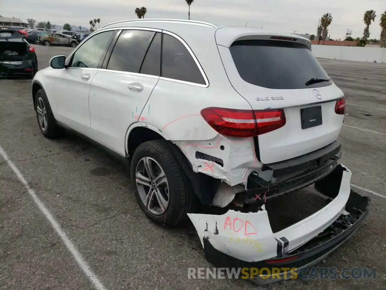 3 Photograph of a damaged car WDC0G4JB6KV189594 MERCEDES-BENZ GLC-CLASS 2019