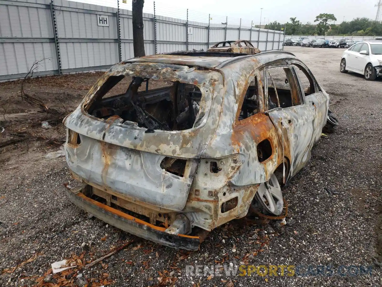 4 Photograph of a damaged car WDC0G4JB7KF594034 MERCEDES-BENZ GLC-CLASS 2019