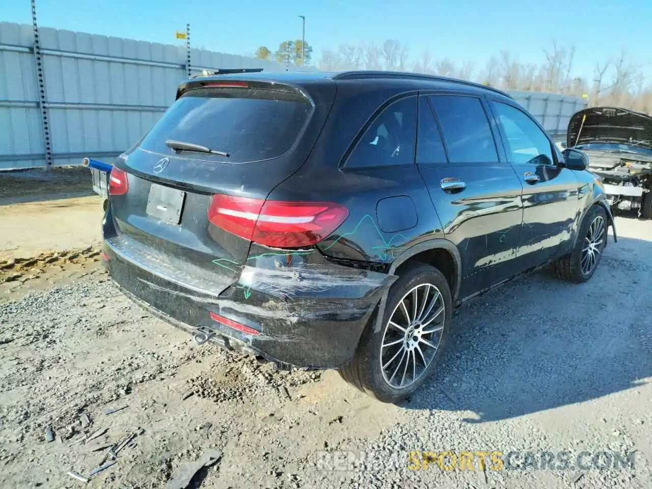 4 Фотография поврежденного автомобиля WDC0G4JB7KF611687 MERCEDES-BENZ GLC-CLASS 2019