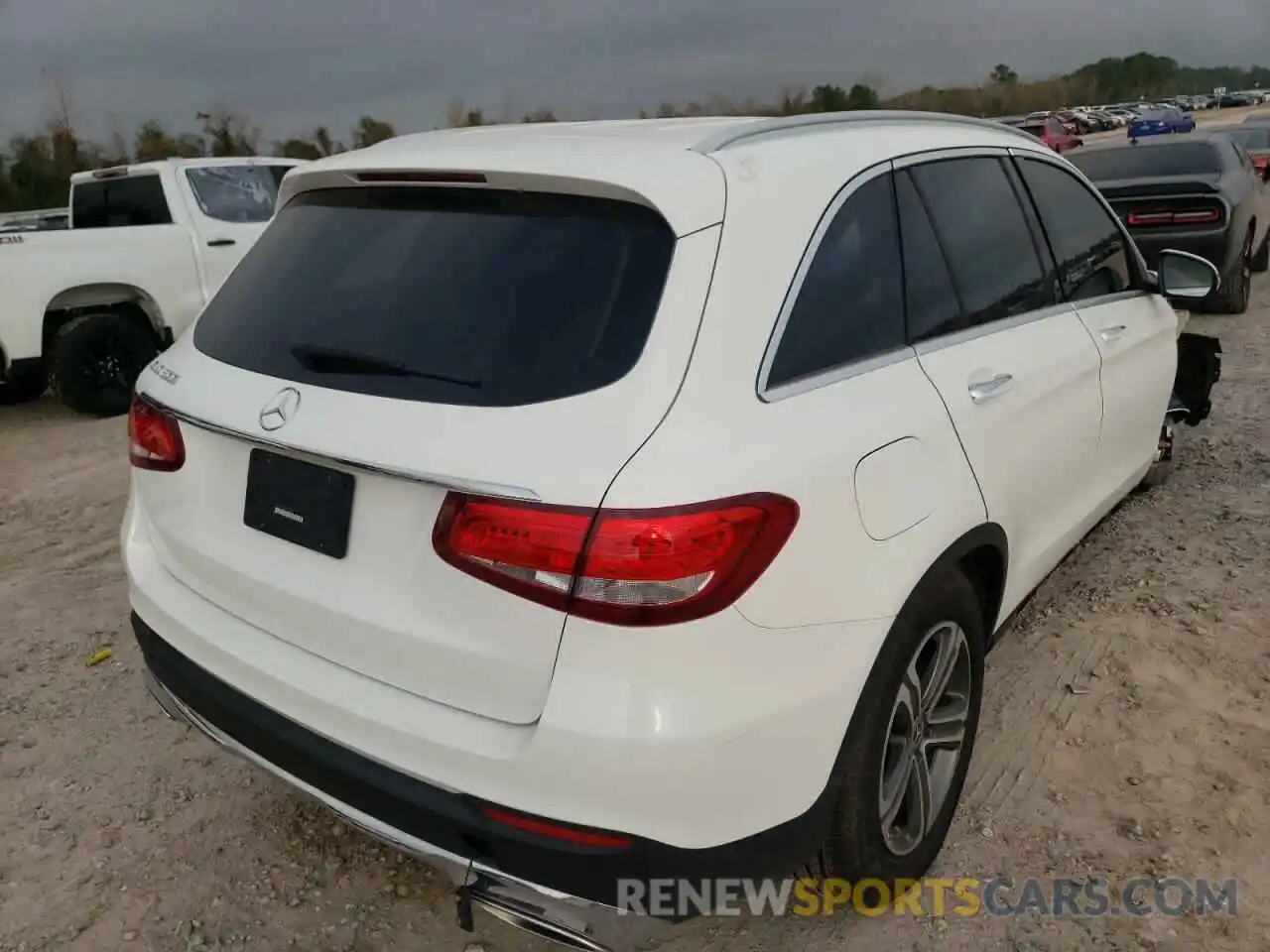 4 Фотография поврежденного автомобиля WDC0G4JB7KV187112 MERCEDES-BENZ GLC-CLASS 2019