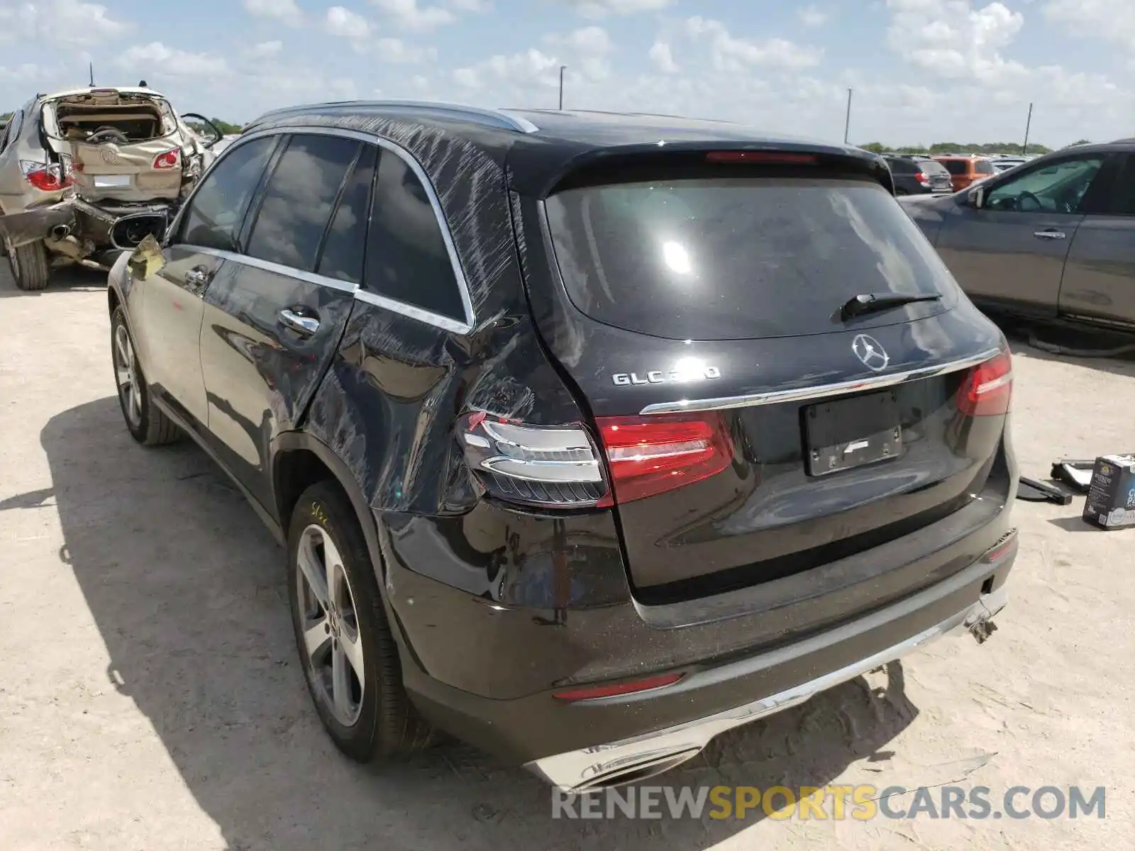 3 Photograph of a damaged car WDC0G4JB8KF543156 MERCEDES-BENZ GLC-CLASS 2019