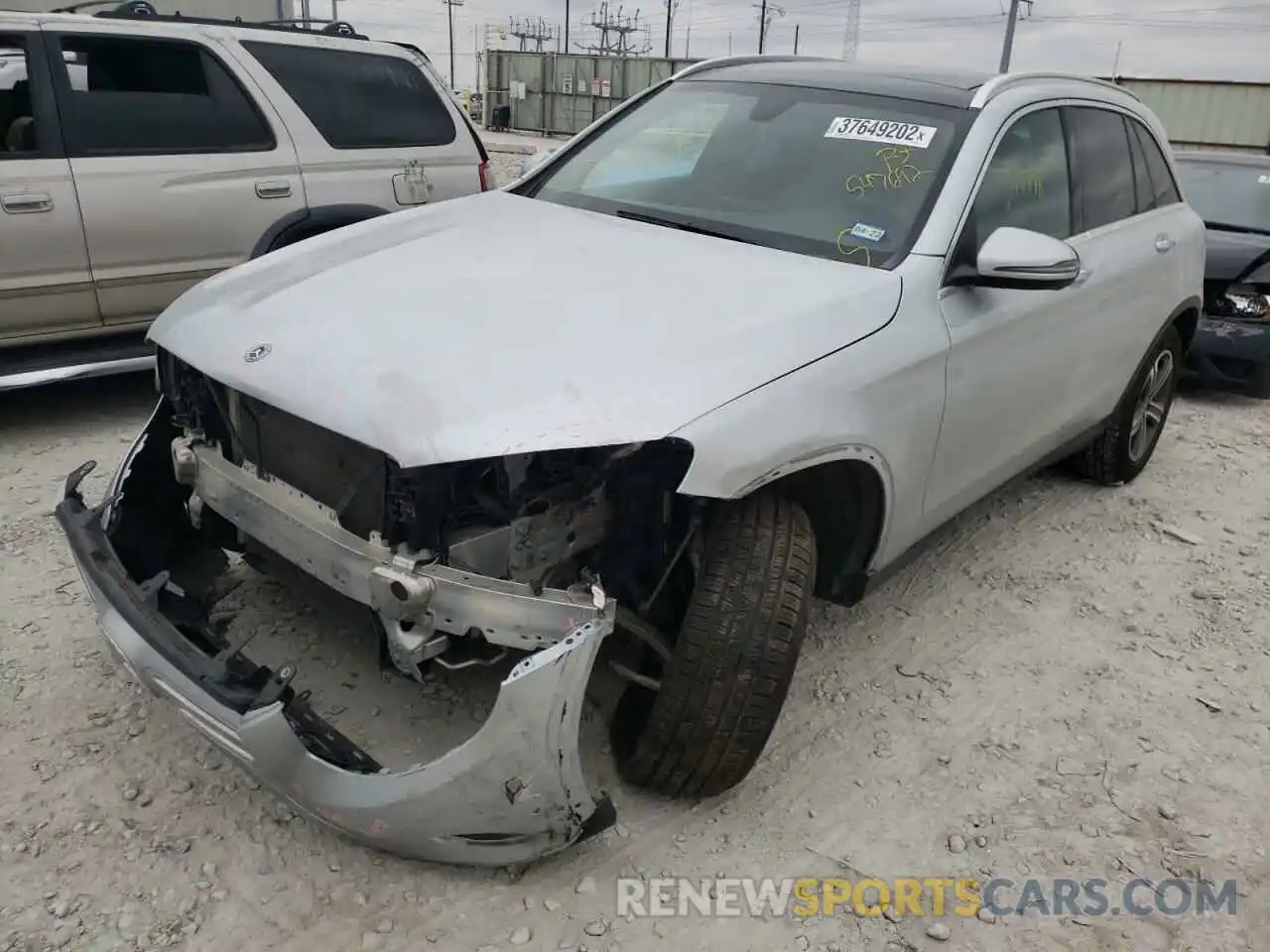 2 Photograph of a damaged car WDC0G4JB8KF547692 MERCEDES-BENZ GLC-CLASS 2019