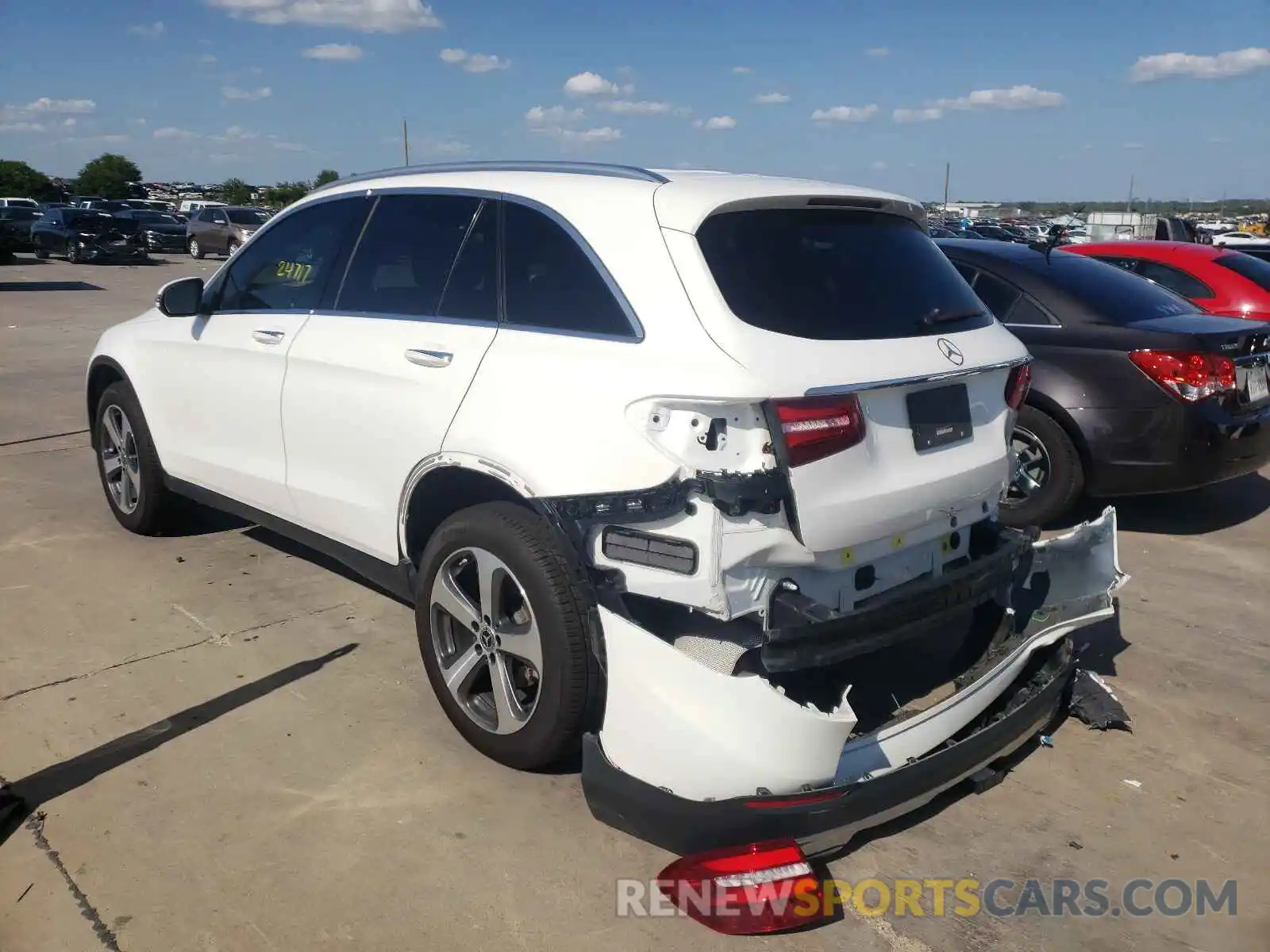 3 Photograph of a damaged car WDC0G4JB8KF600407 MERCEDES-BENZ GLC-CLASS 2019