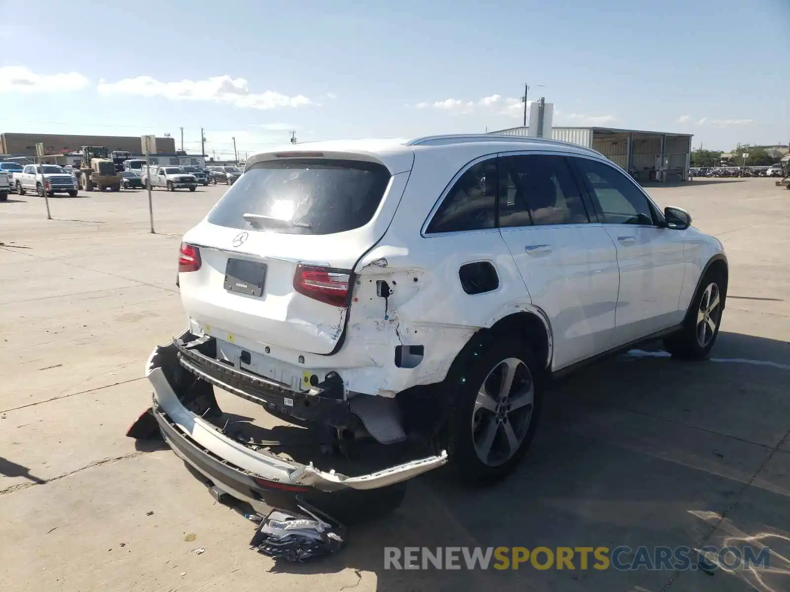 4 Photograph of a damaged car WDC0G4JB8KF600407 MERCEDES-BENZ GLC-CLASS 2019