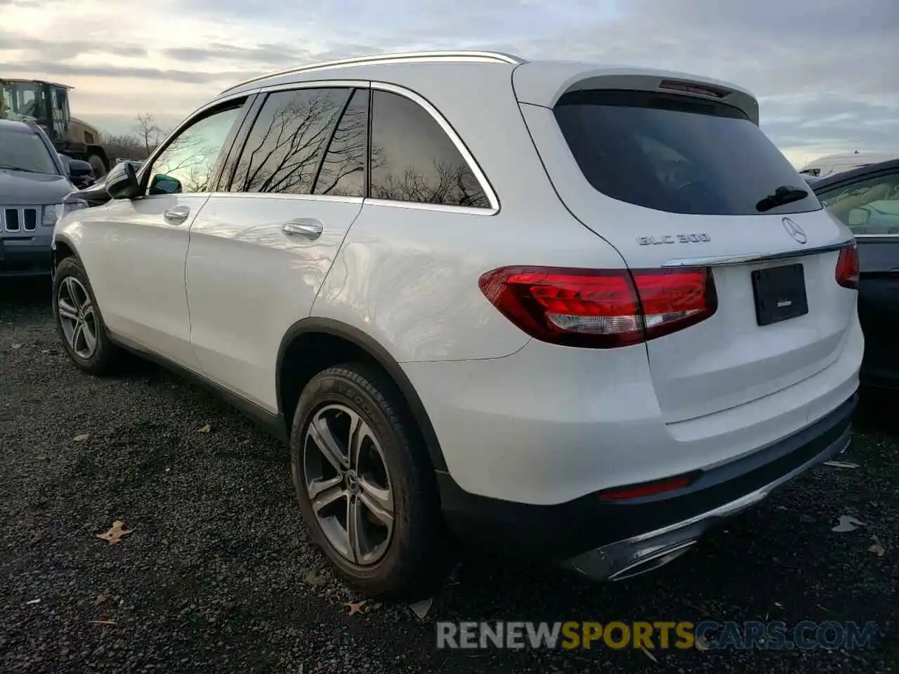 3 Photograph of a damaged car WDC0G4JB8KF638204 MERCEDES-BENZ GLC-CLASS 2019