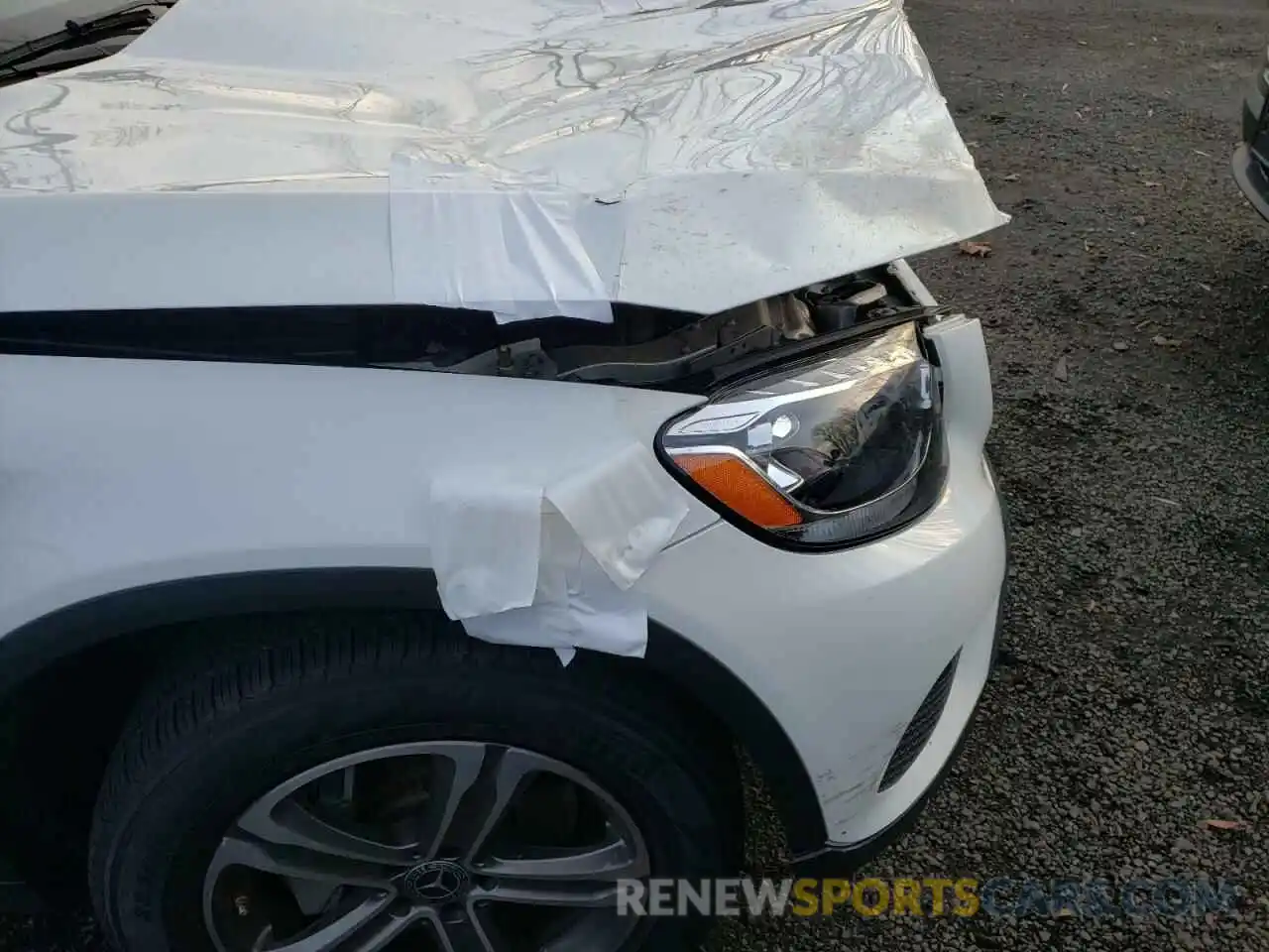 9 Photograph of a damaged car WDC0G4JB8KF638204 MERCEDES-BENZ GLC-CLASS 2019