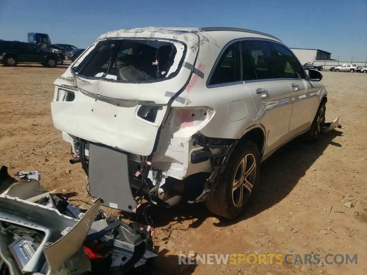 4 Photograph of a damaged car WDC0G4JB8KF641751 MERCEDES-BENZ GLC-CLASS 2019