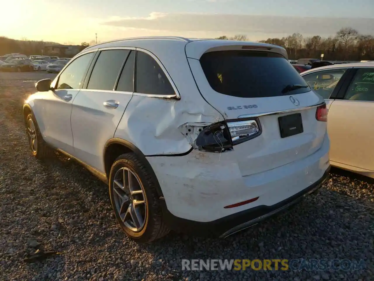 3 Photograph of a damaged car WDC0G4JB8KV127436 MERCEDES-BENZ GLC-CLASS 2019