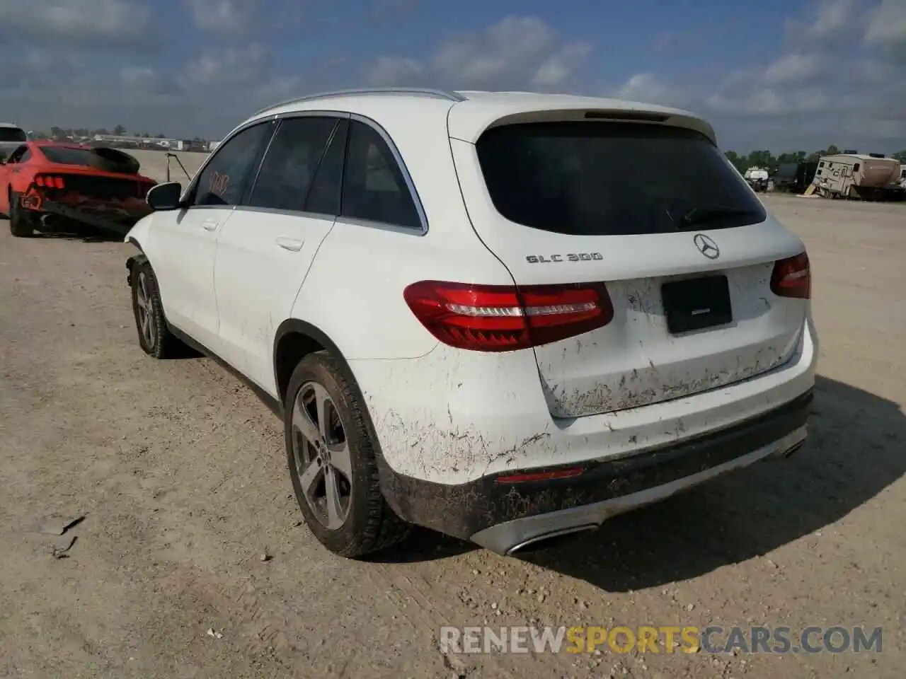 3 Photograph of a damaged car WDC0G4JB8KV140686 MERCEDES-BENZ GLC-CLASS 2019