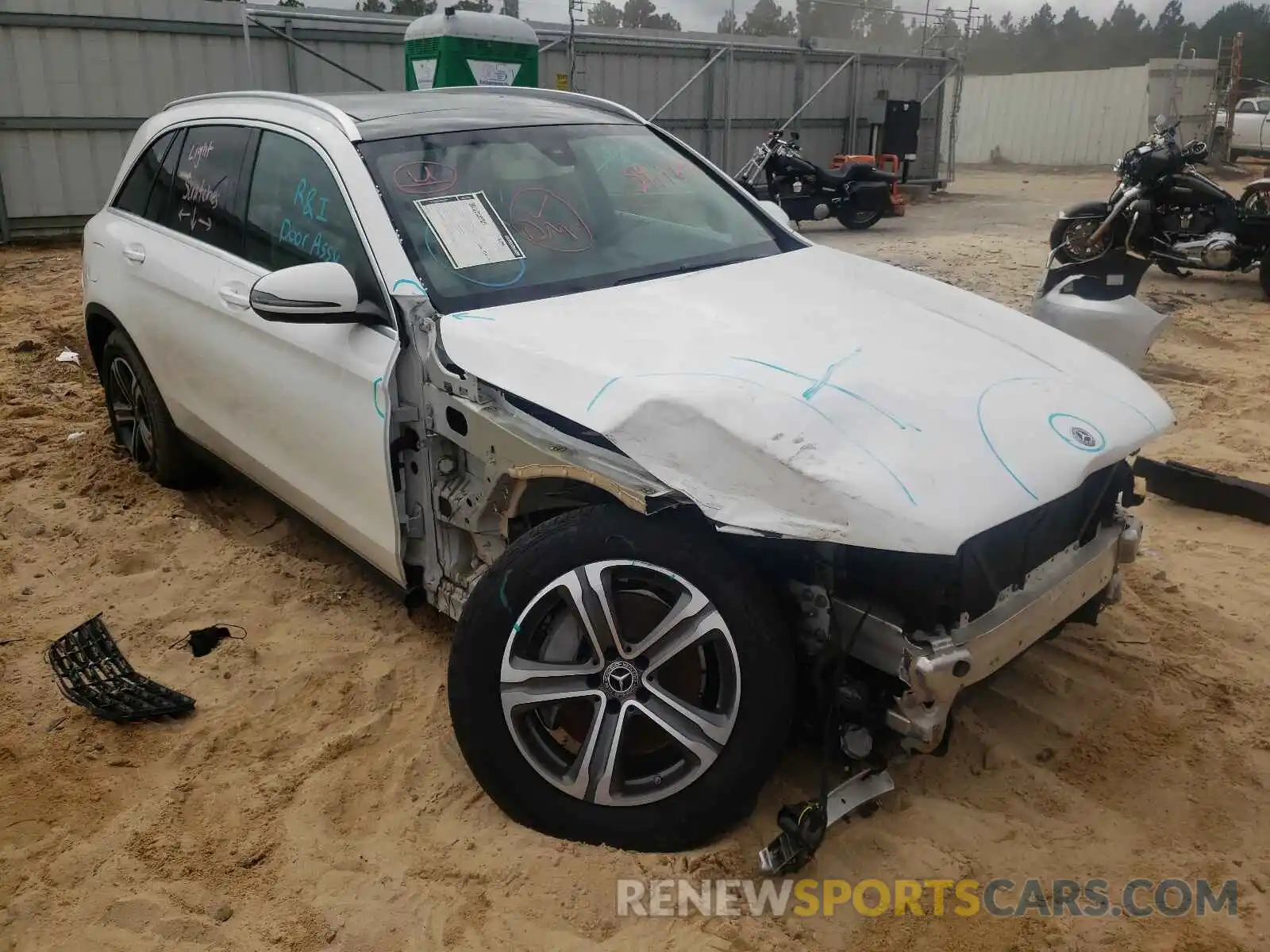 1 Photograph of a damaged car WDC0G4JB8KV165104 MERCEDES-BENZ GLC-CLASS 2019