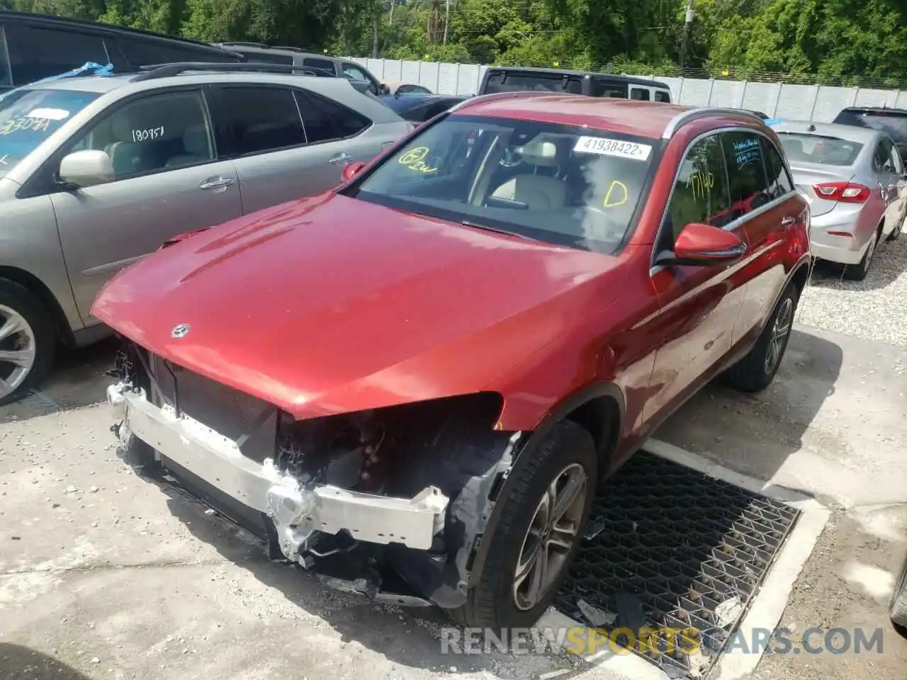 2 Photograph of a damaged car WDC0G4JB8KV170867 MERCEDES-BENZ GLC-CLASS 2019