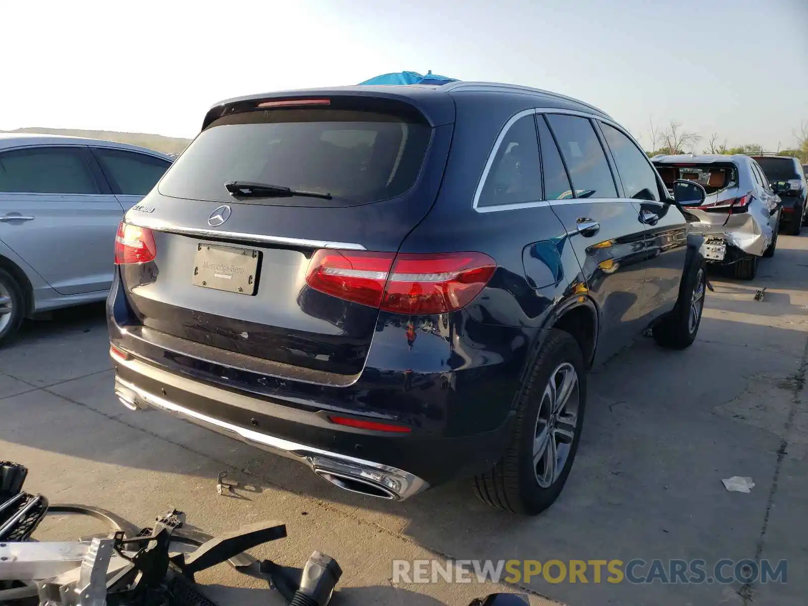 4 Photograph of a damaged car WDC0G4JB9KV120981 MERCEDES-BENZ GLC-CLASS 2019