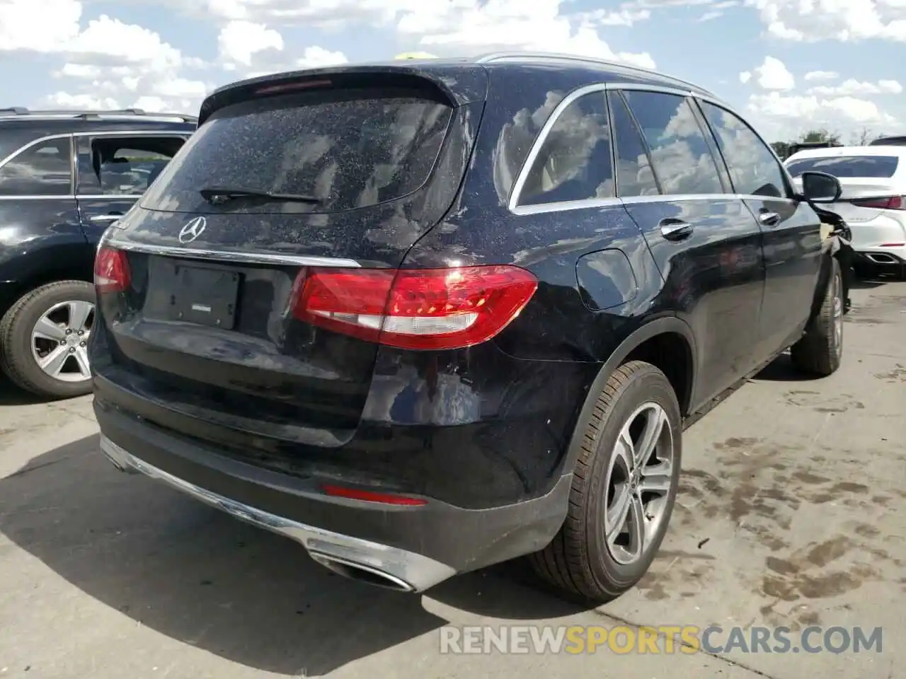 4 Фотография поврежденного автомобиля WDC0G4JB9KV136047 MERCEDES-BENZ GLC-CLASS 2019