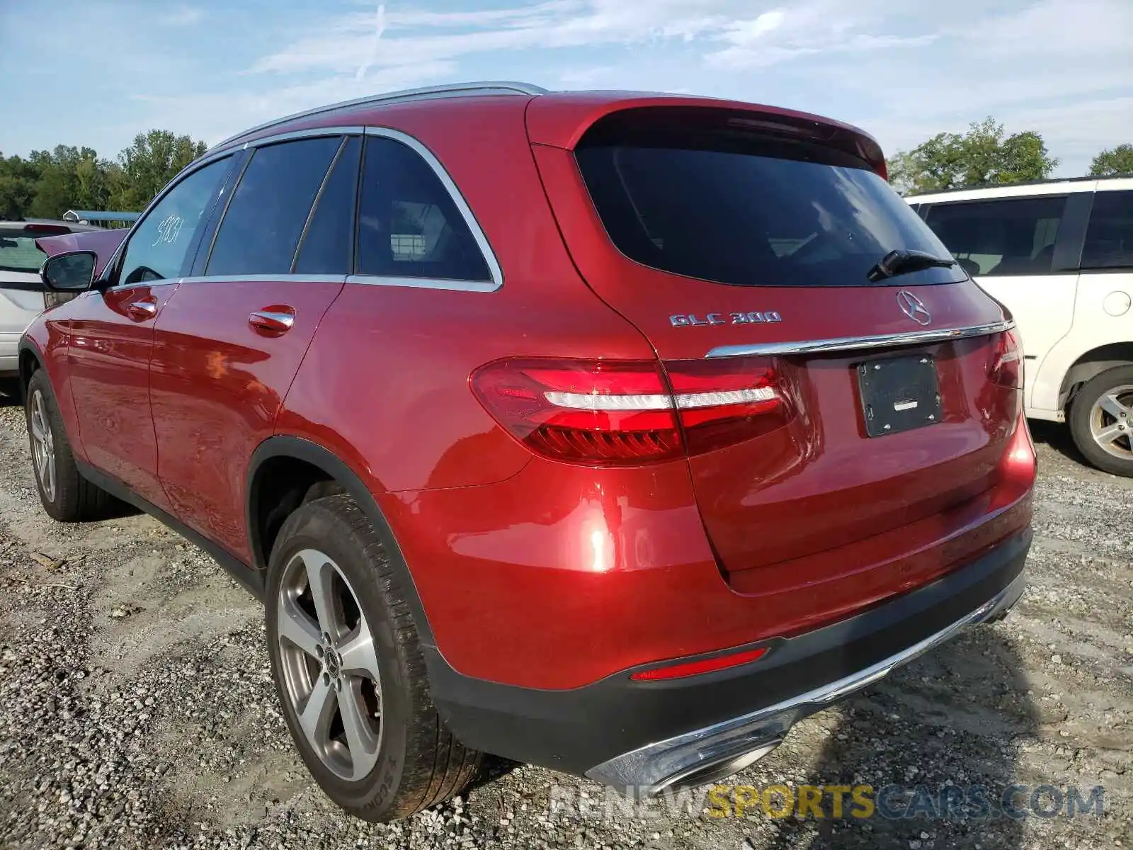 3 Photograph of a damaged car WDC0G4JB9KV146013 MERCEDES-BENZ GLC-CLASS 2019