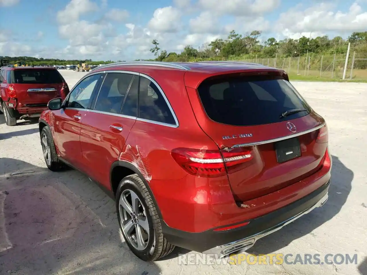 3 Photograph of a damaged car WDC0G4JB9KV154418 MERCEDES-BENZ GLC-CLASS 2019