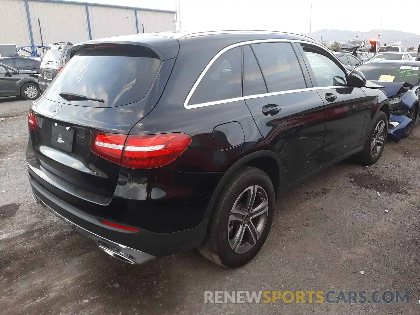 4 Photograph of a damaged car WDC0G4JBXKF541568 MERCEDES-BENZ GLC-CLASS 2019