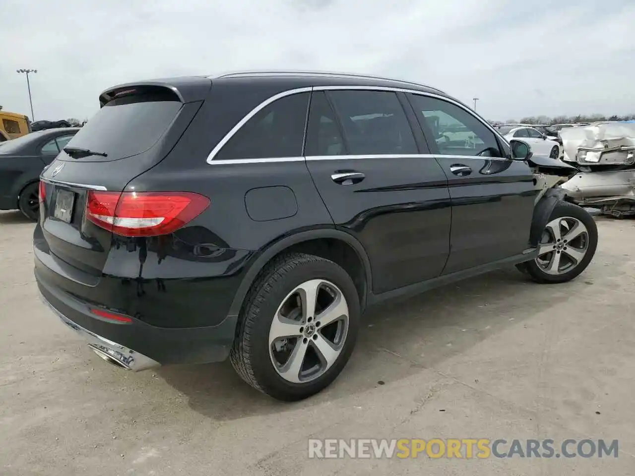 3 Photograph of a damaged car WDC0G4JBXKV121122 MERCEDES-BENZ GLC-CLASS 2019