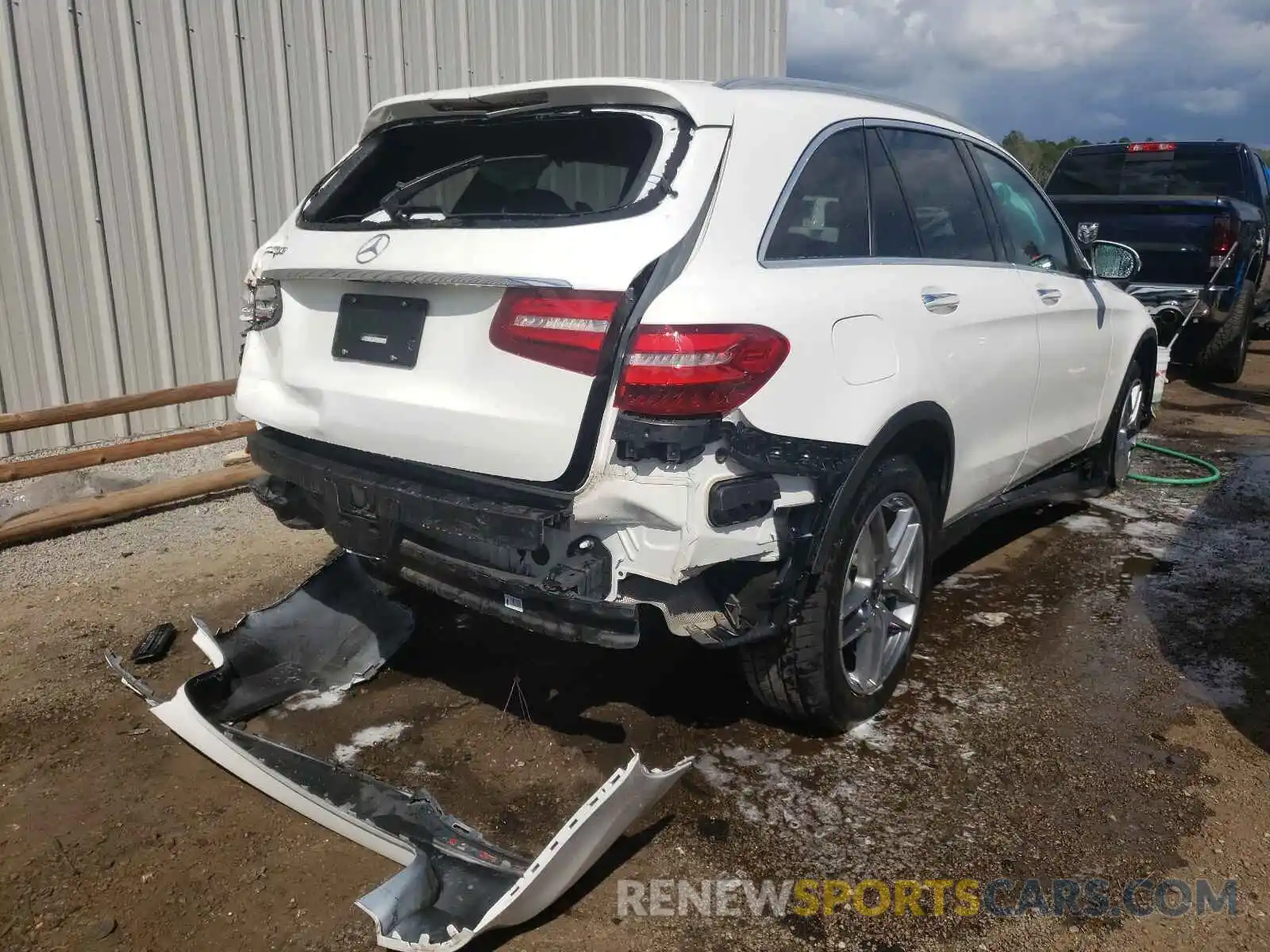 4 Photograph of a damaged car WDC0G4JBXKV126613 MERCEDES-BENZ GLC-CLASS 2019