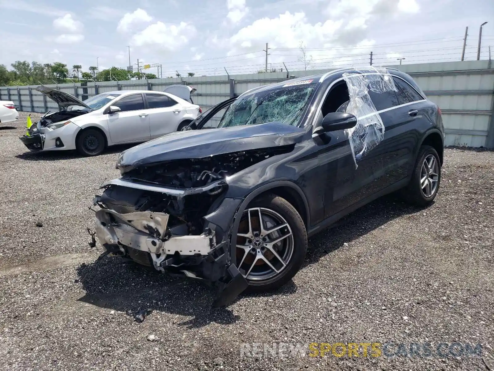 2 Photograph of a damaged car WDC0G4JBXKV126658 MERCEDES-BENZ GLC-CLASS 2019