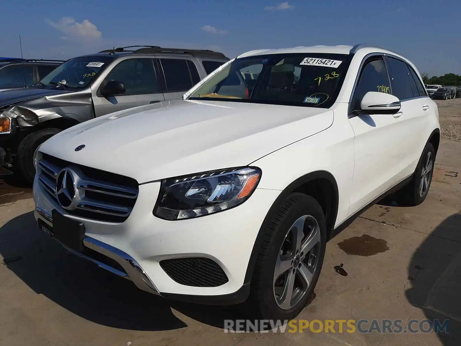 2 Photograph of a damaged car WDC0G4JBXKV138907 MERCEDES-BENZ GLC-CLASS 2019