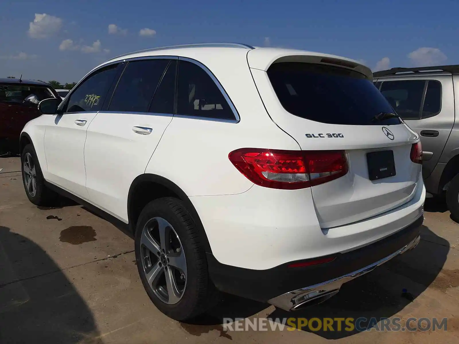 3 Photograph of a damaged car WDC0G4JBXKV138907 MERCEDES-BENZ GLC-CLASS 2019