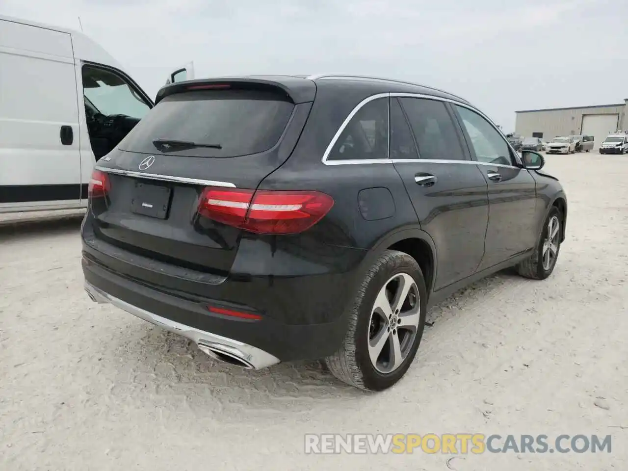 4 Photograph of a damaged car WDC0G4JBXKV139183 MERCEDES-BENZ GLC-CLASS 2019