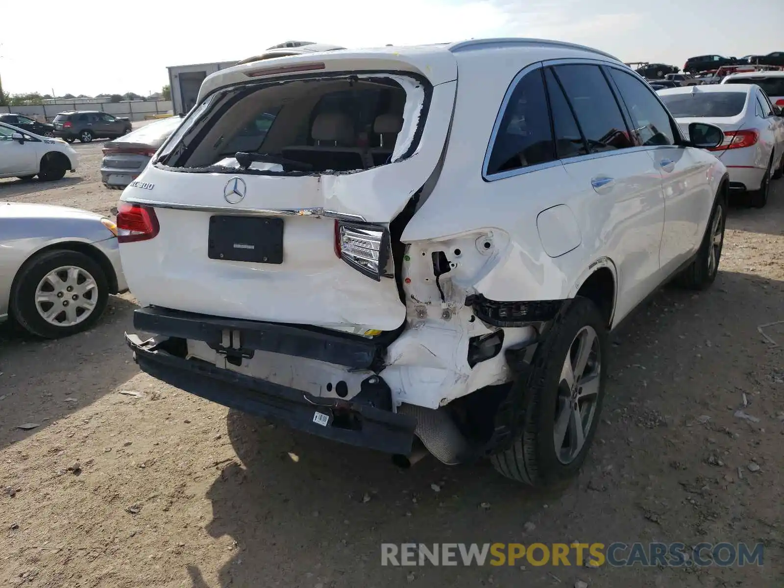 4 Photograph of a damaged car WDC0G4JBXKV169574 MERCEDES-BENZ GLC-CLASS 2019