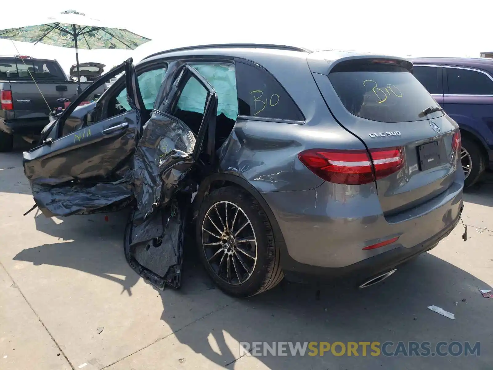 3 Photograph of a damaged car WDC0G4JBXKV175603 MERCEDES-BENZ GLC-CLASS 2019