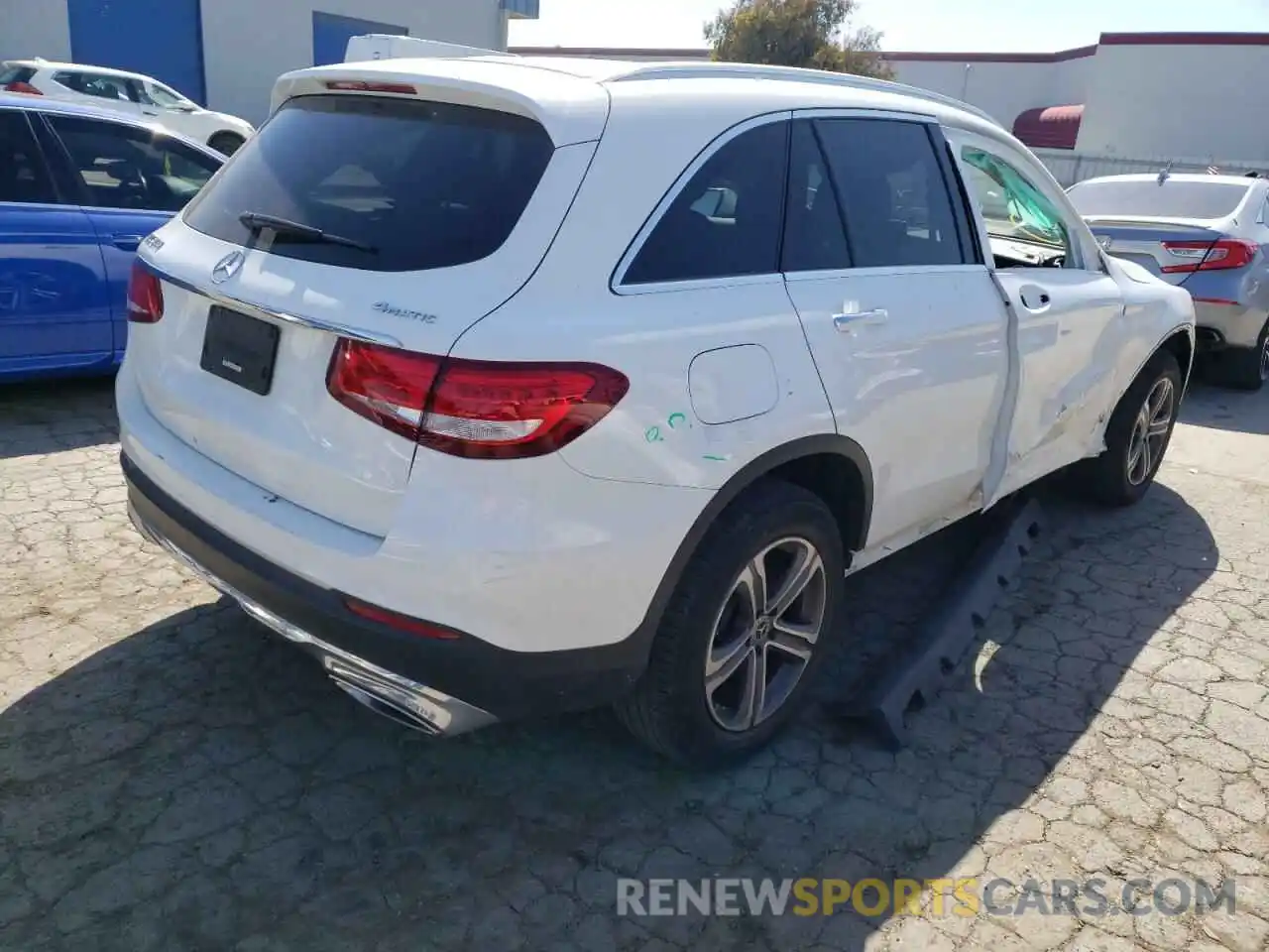 4 Photograph of a damaged car WDC0G4KB0K1004221 MERCEDES-BENZ GLC-CLASS 2019