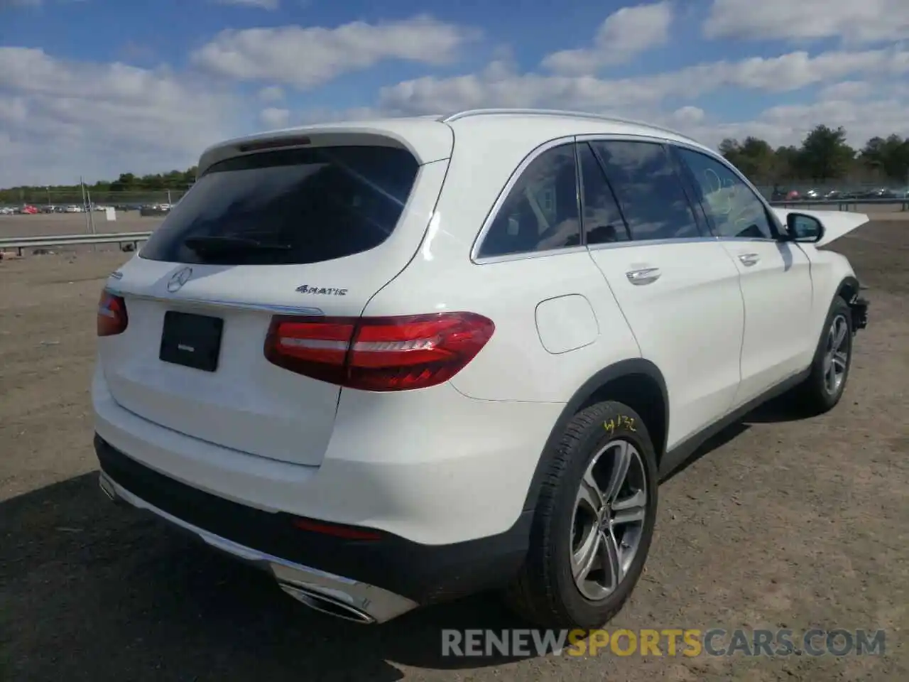 4 Photograph of a damaged car WDC0G4KB0KF639166 MERCEDES-BENZ GLC-CLASS 2019