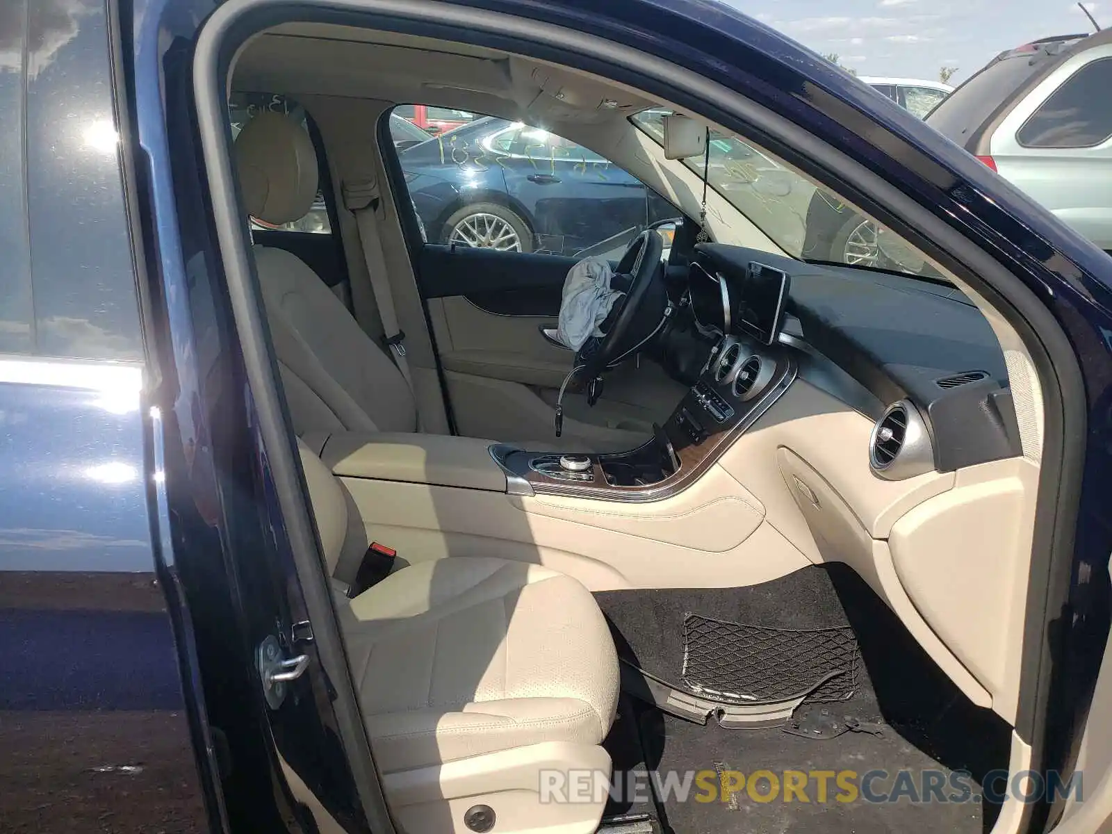 5 Photograph of a damaged car WDC0G4KB0KF655951 MERCEDES-BENZ GLC-CLASS 2019