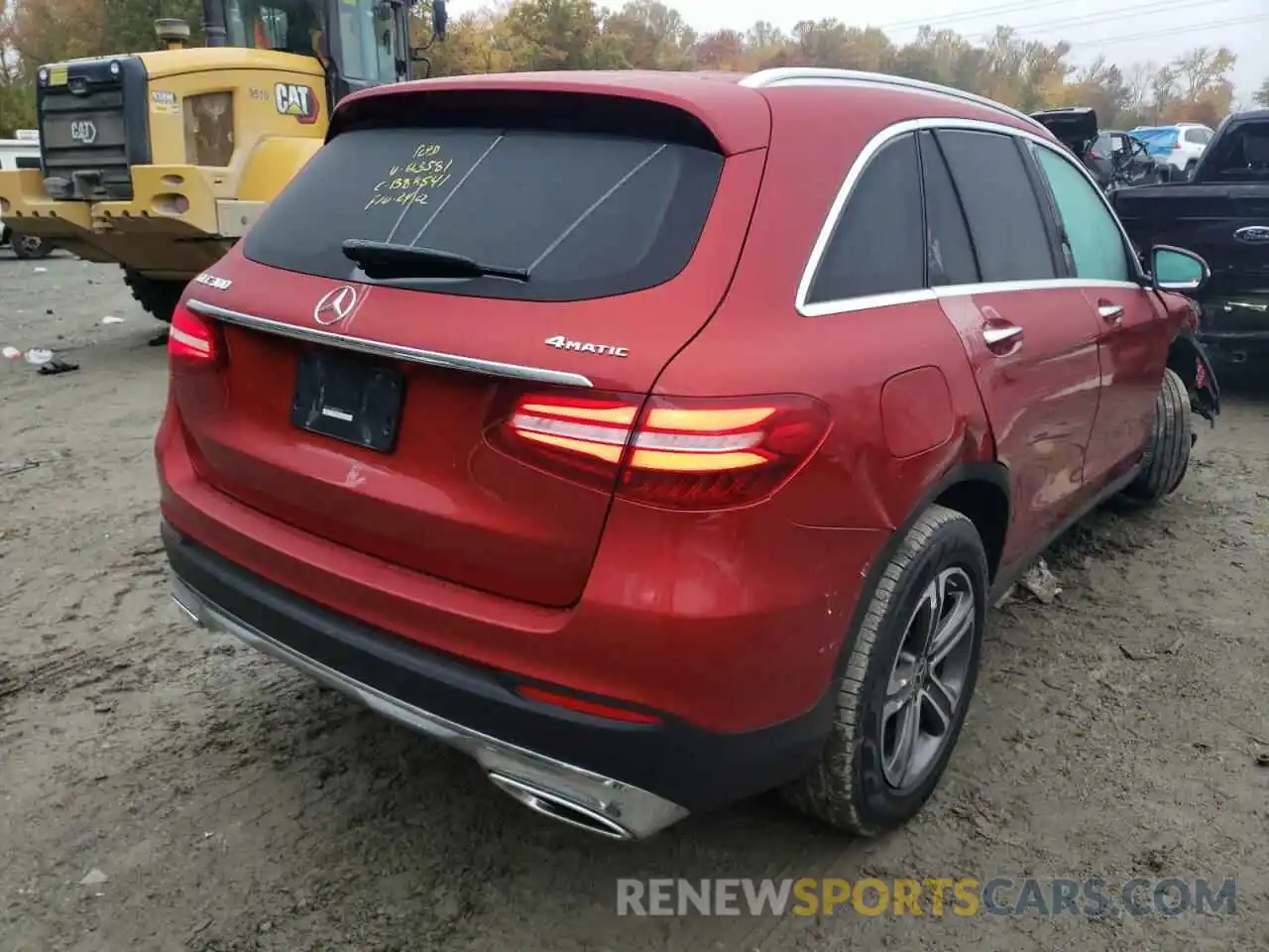 4 Фотография поврежденного автомобиля WDC0G4KB0KF663581 MERCEDES-BENZ GLC-CLASS 2019