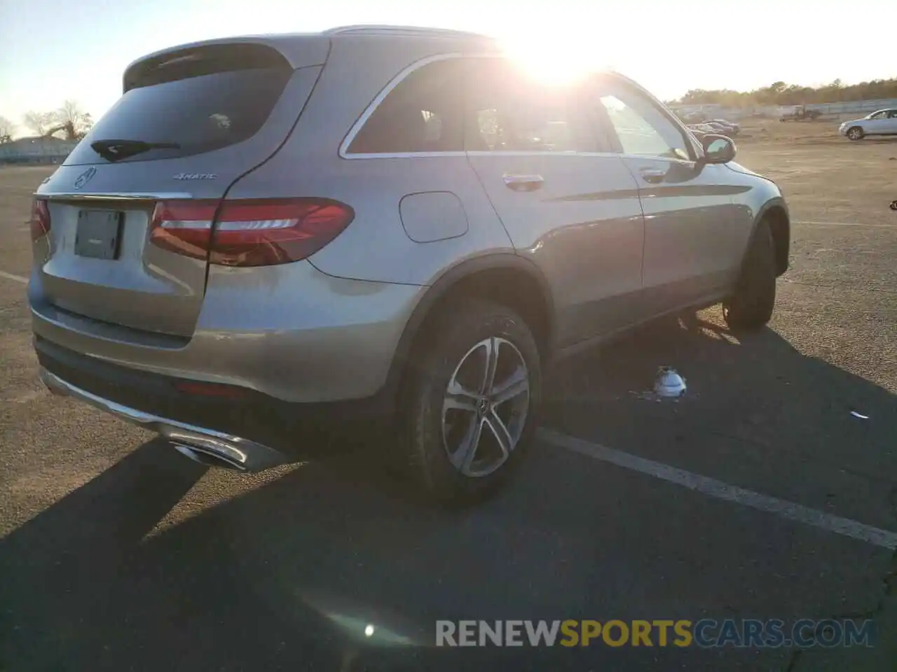 4 Photograph of a damaged car WDC0G4KB0KV183837 MERCEDES-BENZ GLC-CLASS 2019