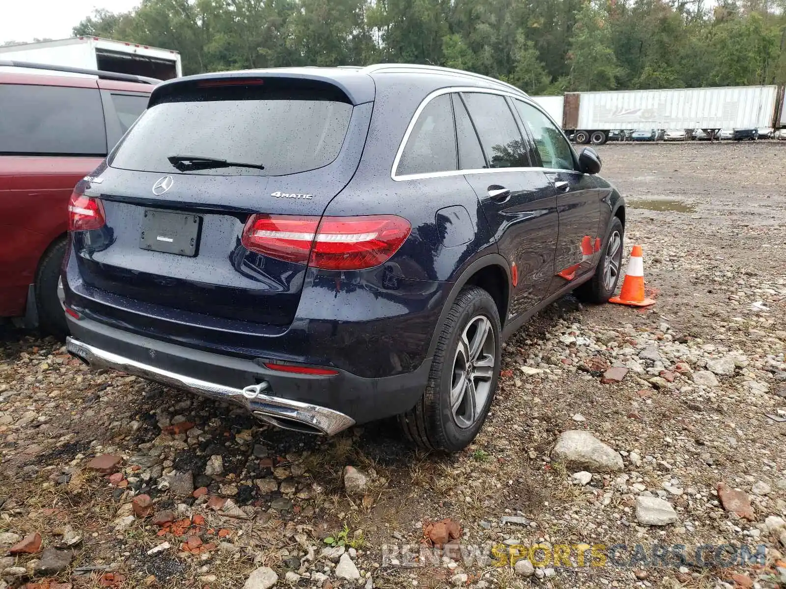 4 Photograph of a damaged car WDC0G4KB0KV196135 MERCEDES-BENZ GLC-CLASS 2019