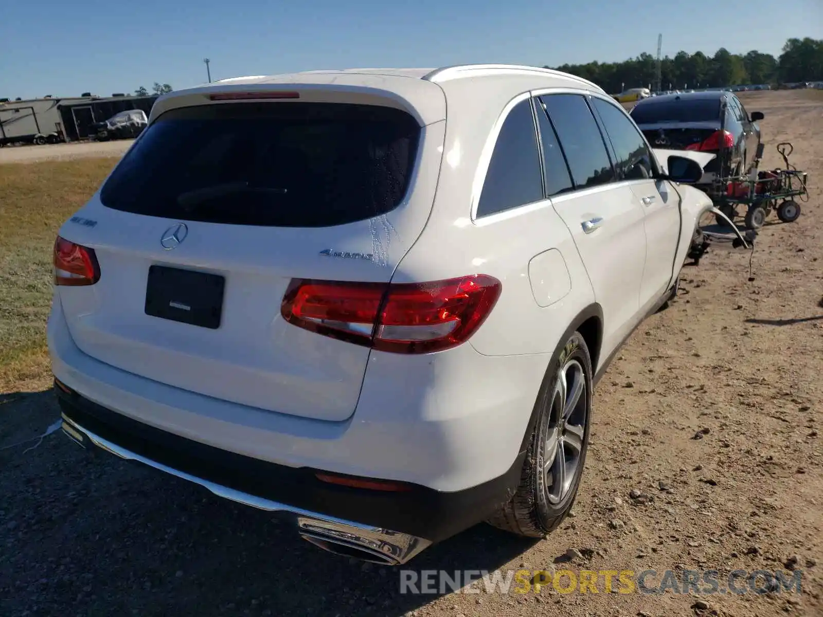 4 Photograph of a damaged car WDC0G4KB1KF584842 MERCEDES-BENZ GLC-CLASS 2019