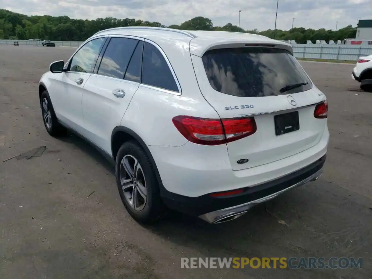 3 Photograph of a damaged car WDC0G4KB1KF605026 MERCEDES-BENZ GLC-CLASS 2019