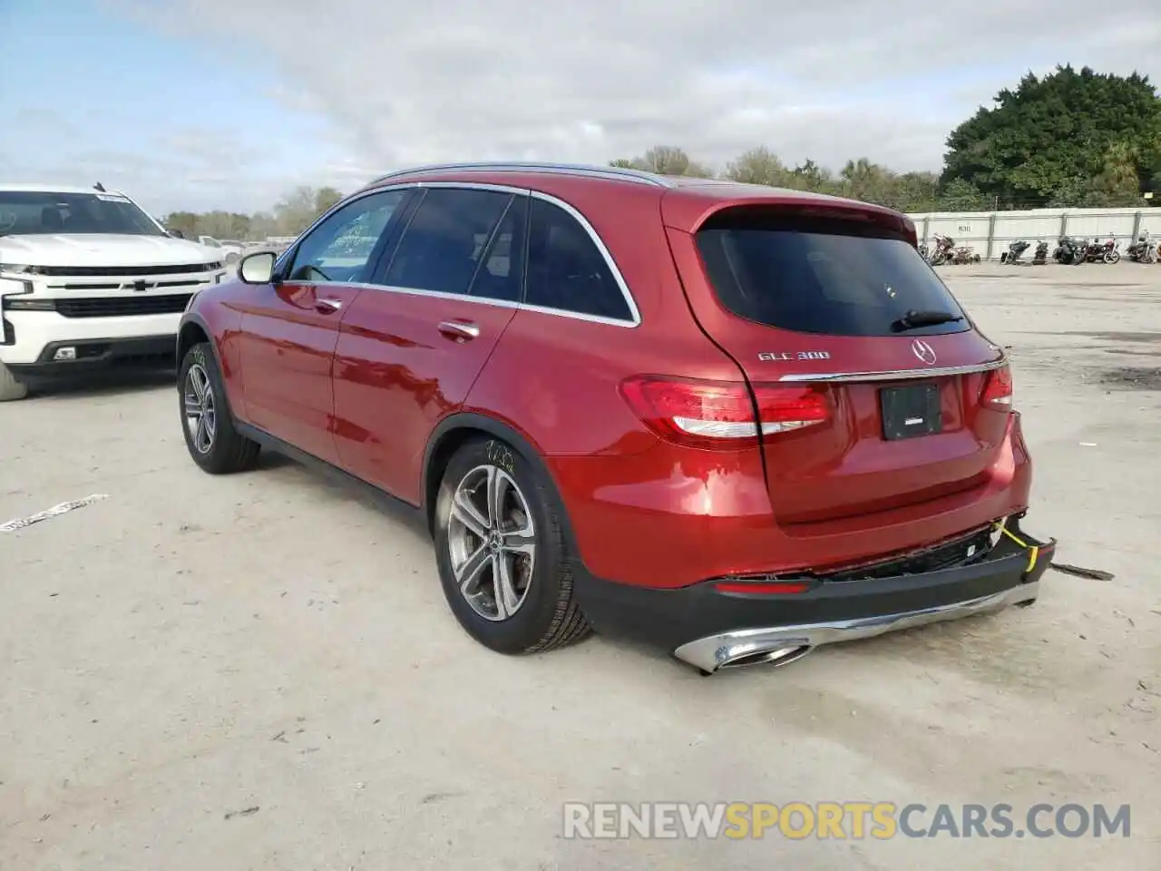 3 Photograph of a damaged car WDC0G4KB1KF668501 MERCEDES-BENZ GLC-CLASS 2019