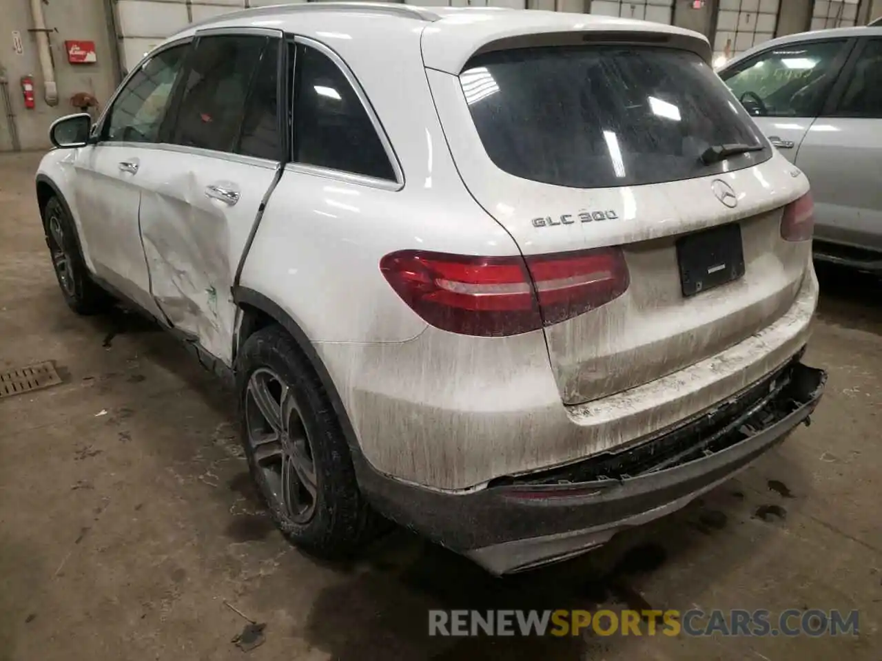 3 Photograph of a damaged car WDC0G4KB1KV140933 MERCEDES-BENZ GLC-CLASS 2019