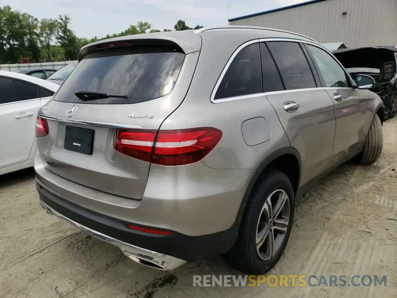 4 Photograph of a damaged car WDC0G4KB1KV165945 MERCEDES-BENZ GLC-CLASS 2019