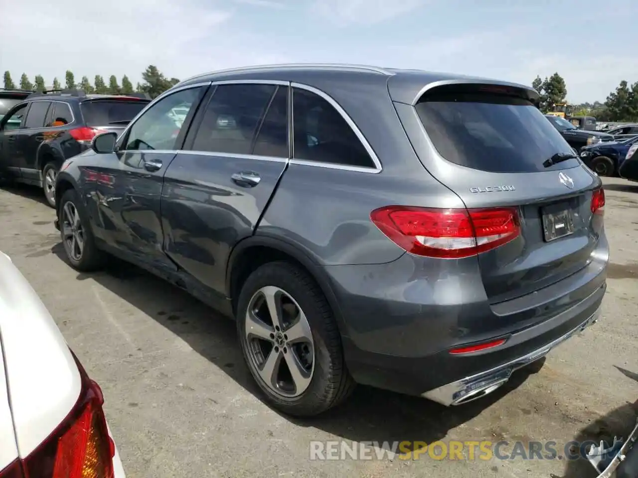 3 Photograph of a damaged car WDC0G4KB1KV193258 MERCEDES-BENZ GLC-CLASS 2019