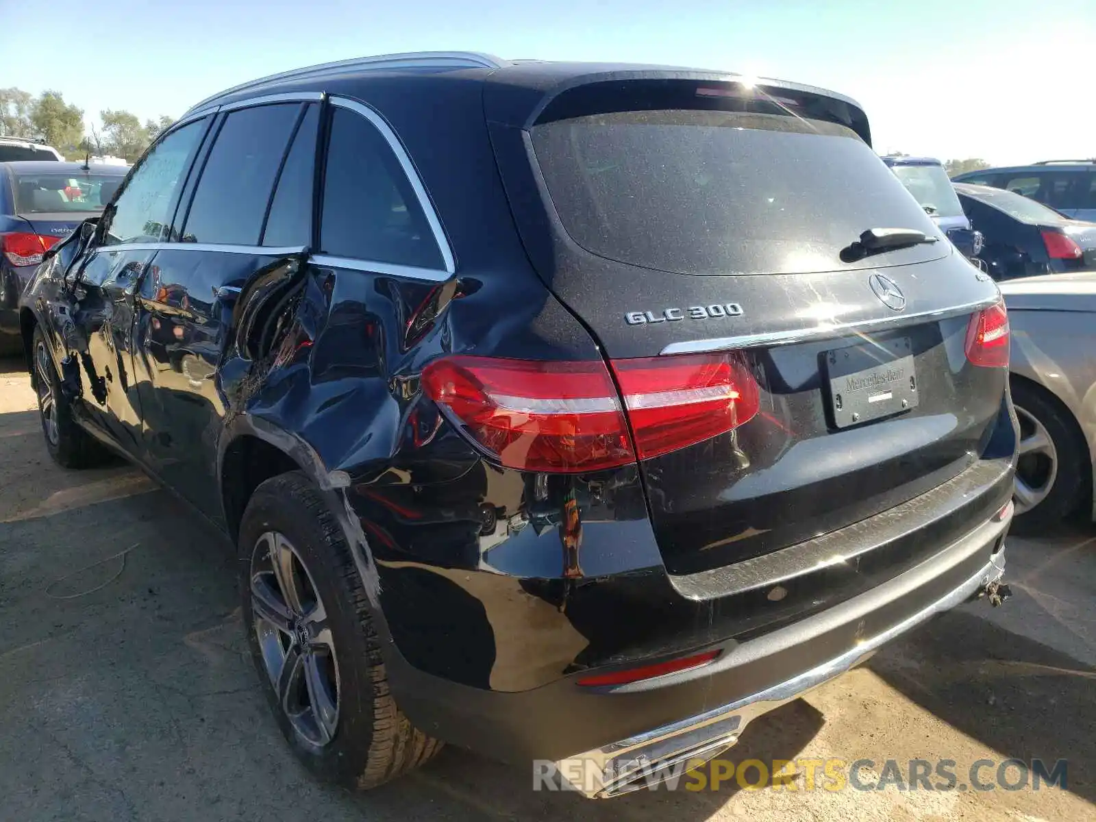 3 Photograph of a damaged car WDC0G4KB2KF637323 MERCEDES-BENZ GLC-CLASS 2019