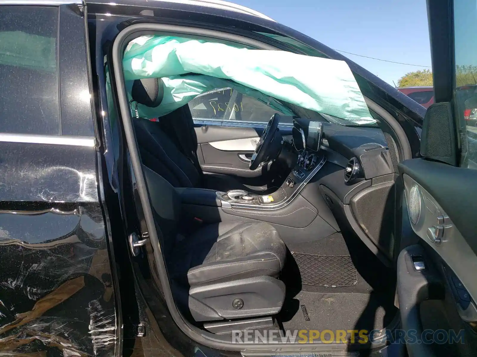 5 Photograph of a damaged car WDC0G4KB2KF637323 MERCEDES-BENZ GLC-CLASS 2019