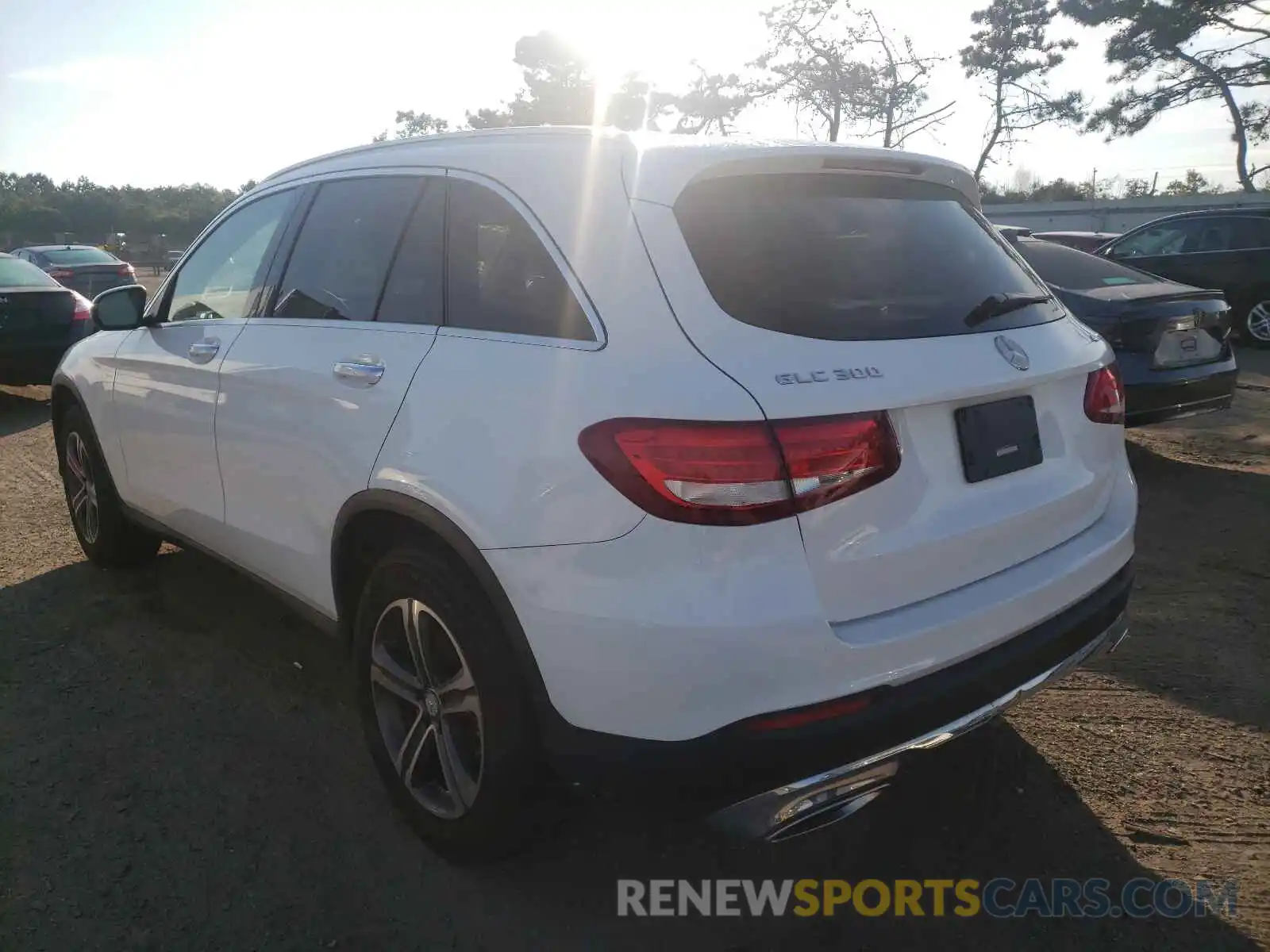 3 Photograph of a damaged car WDC0G4KB2KV174430 MERCEDES-BENZ GLC-CLASS 2019